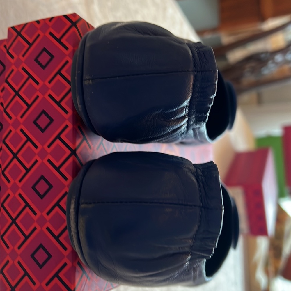 Shoes - Picture 2 of 4